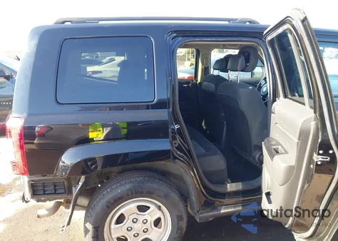 2016 Jeep Patriot Sport from USA, damaged, VIN 1C4NJPBA2GD754022